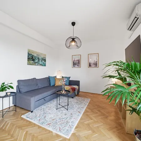 Blue Church Loft Terrace & Free Parking Nearby 아파트 *